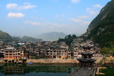 『隨華全，觀天下』 ——走進(jìn)鎮(zhèn)遠(yuǎn)