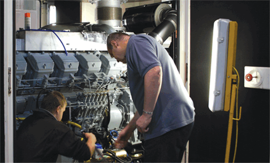 華全專業(yè)維修師傅:當(dāng)發(fā)電機(jī)組發(fā)生故障時(shí) 沒有一個(gè)零件是無辜的