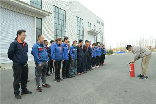 華全公司邀請專家開展“強化意識、筑牢防線”安全生產專項培訓！