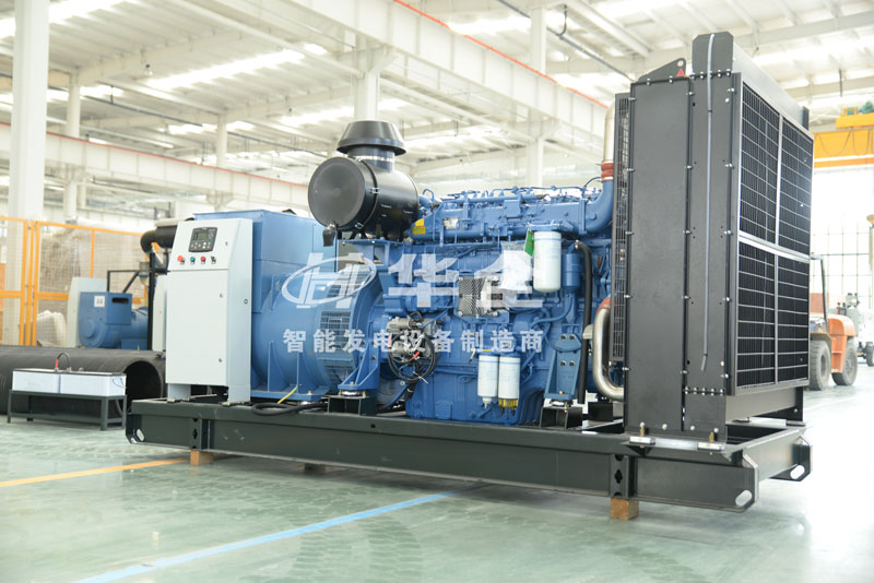 華全700千瓦開架發電機組，為化肥廠企業保障電力